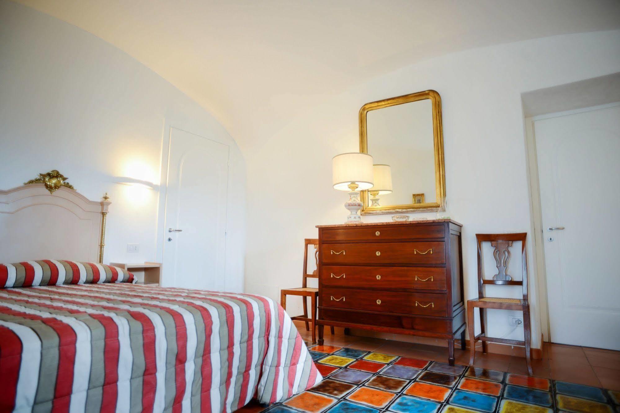 La Casa Di Carla Apartment ราเวลโล ภายนอก รูปภาพ